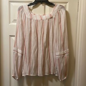 Peasant style blouse NWOT